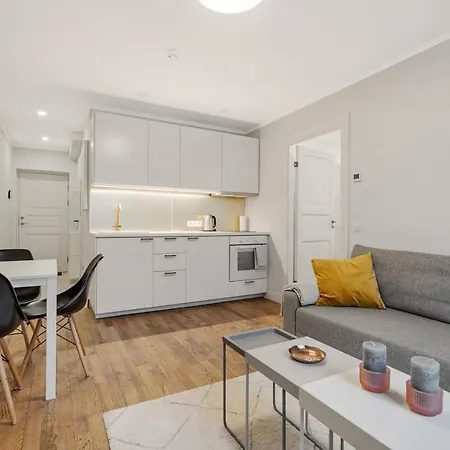 Apartment Charming 1br In Superb Location, Free Parking & Wi-fi Tallinn