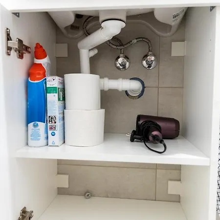 Charming 1br In Superb Location, Free Parking & Wi-fi Apartamento *