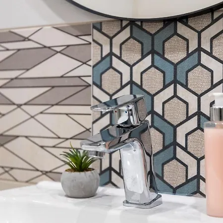 Charming 1br In Superb Location, Free Parking & Wi-fi 公寓 塔林