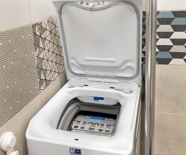 Charming 1br In Superb Location, Free Parking & Wi-fi