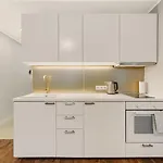 Charming 1br In Superb Location, Free Parking & Wi-fi