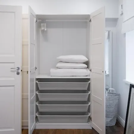 Apartmán Charming 1br In Superb Location, Free Parking & Wi-fi *