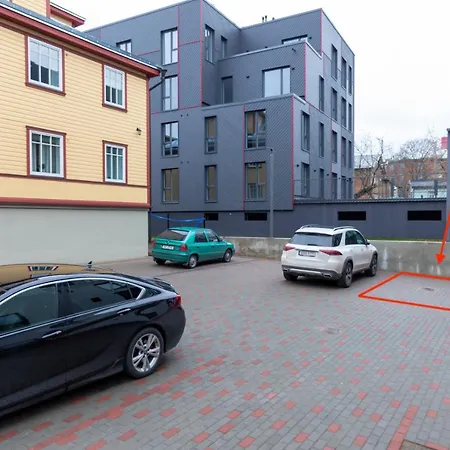 Charming 1br In Superb Location, Free Parking & Wi-fi Tallinn